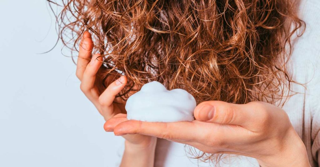 Beneficios del método curly - Hidratación Intensa para el pelo rizado con ingredientes naturales